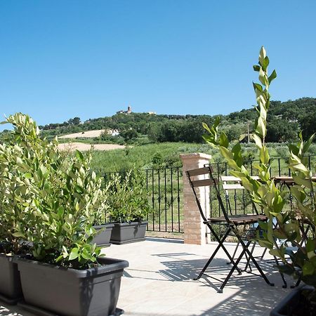 Queen Appartamenti E Camere Campofilone Exterior foto