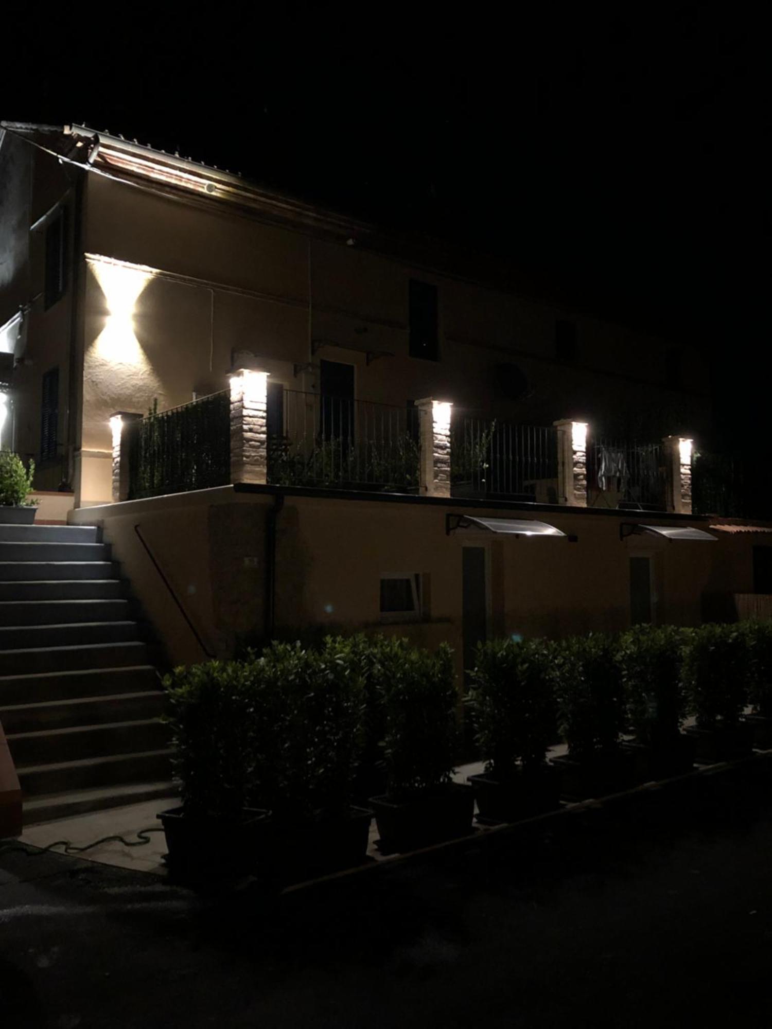 Queen Appartamenti E Camere Campofilone Exterior foto